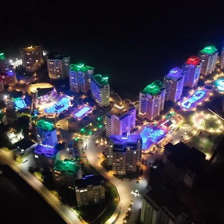 Best Balcony View In Caesar Apartman *